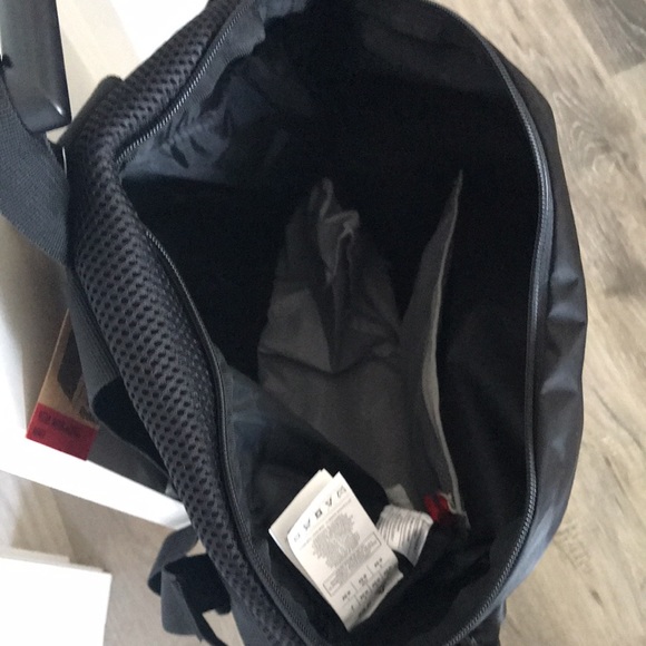 Reebok Backpack - Picture 8 of 9